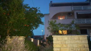 Гостиница Apartmani Lucija  Задар